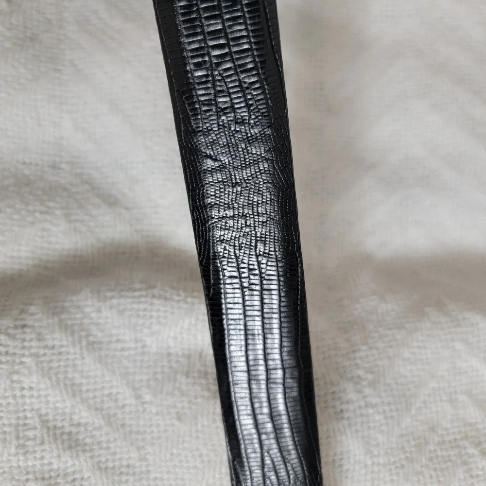 Calvin Klein Womens Black Lizard Grain Leather Belt Sz M Made in USA FLAWED READ